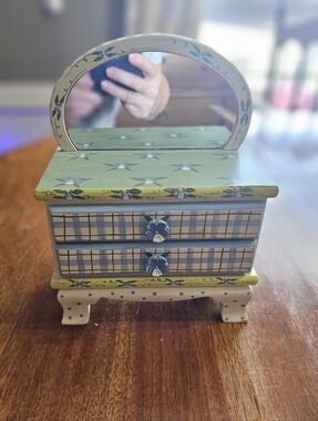 Mud Pie Wooden Jewelry Box with Mirror
